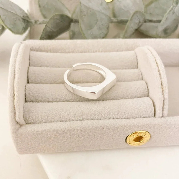 925 Sterling Silver Bar Ring Minimalist Ring Band Dainty Ring Silver Bar Ring - Picture 5 of 9